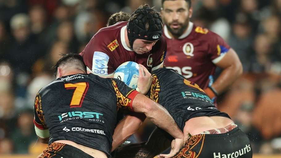 Chiefs surge into semi-finals after overcoming Queensland Reds