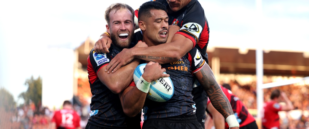 Chiefs pip champions Crusaders in Super Rugby opener