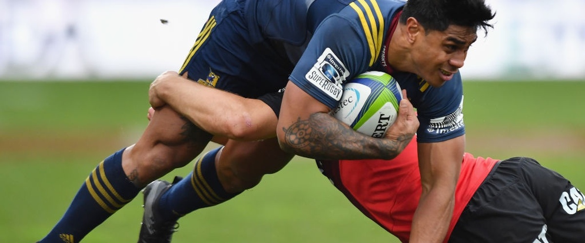 Hunt snatches late Crusaders win