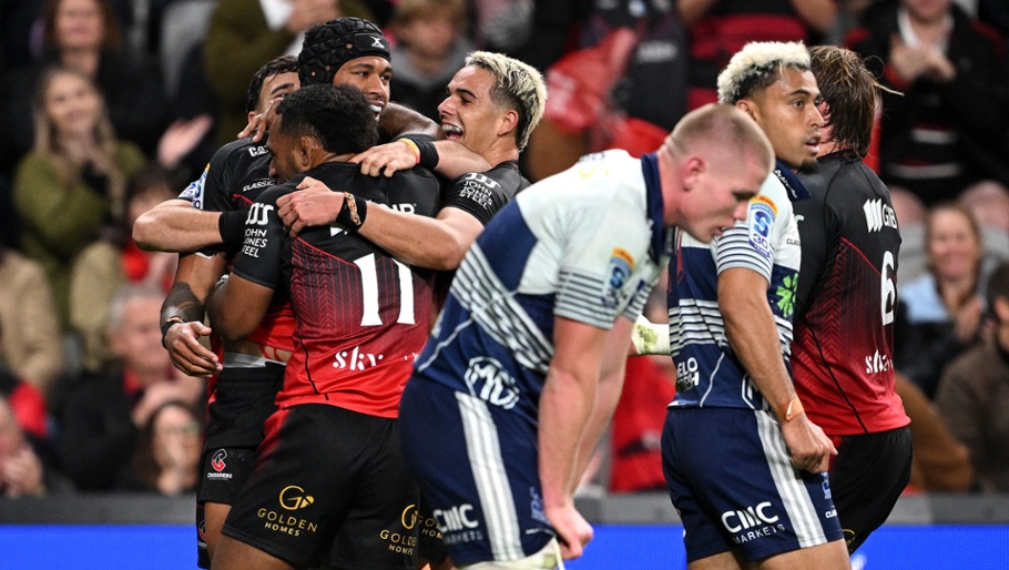 Crusaders stay perfect in Christchurch to down Blues in Qualifying Final