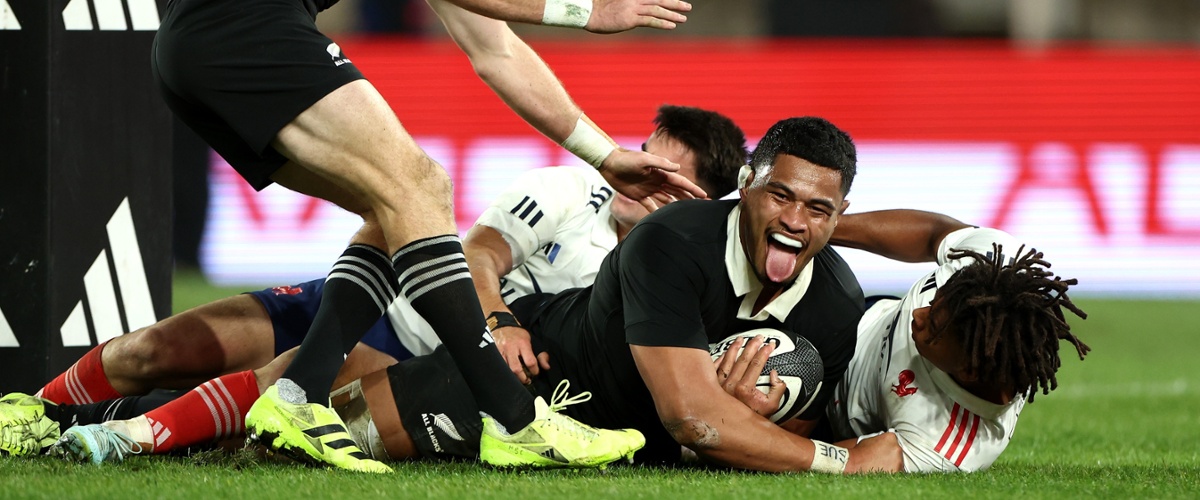 All Blacks Put on First Half Master Class Against France