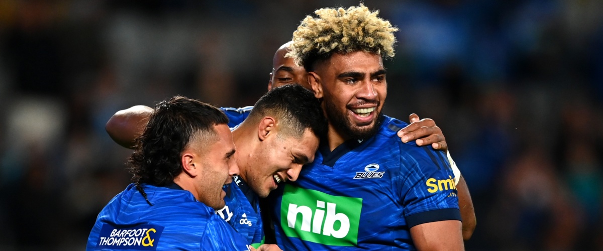 Blues cruise past Highlanders and into semifinals