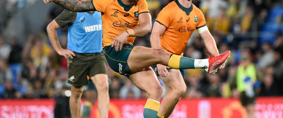 Cooper snatches victory at the death for Wallabies