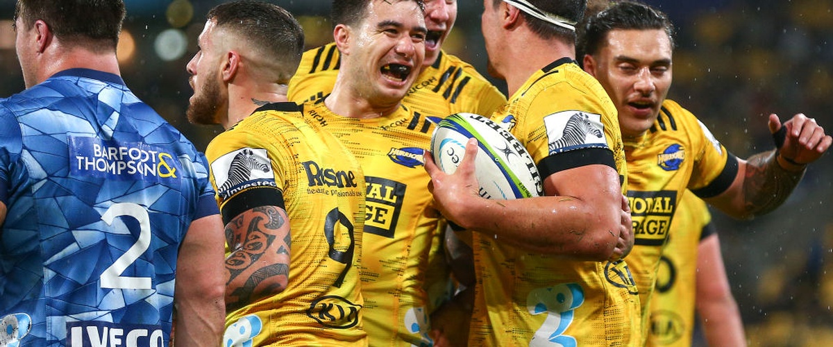 Hurricanes snatch thrilling Blues victory at the death