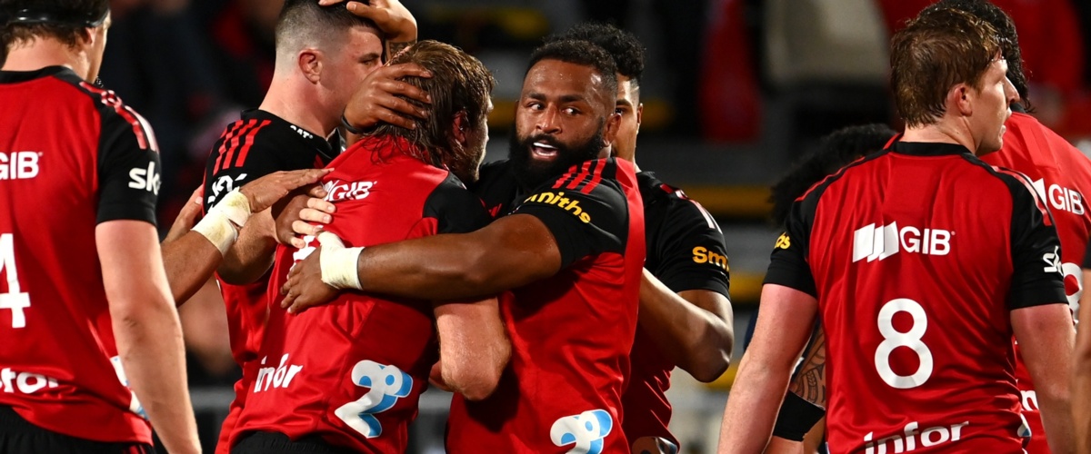 Crusaders wary of fast-finishing Hurricanes