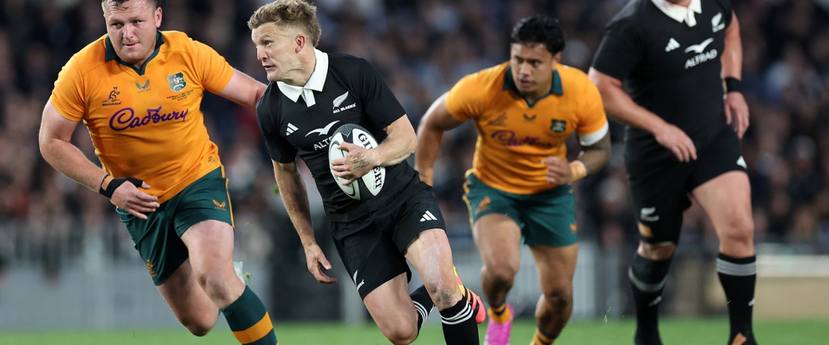 Second half blitz sees All Blacks overwhelm Wallabies in Auckland