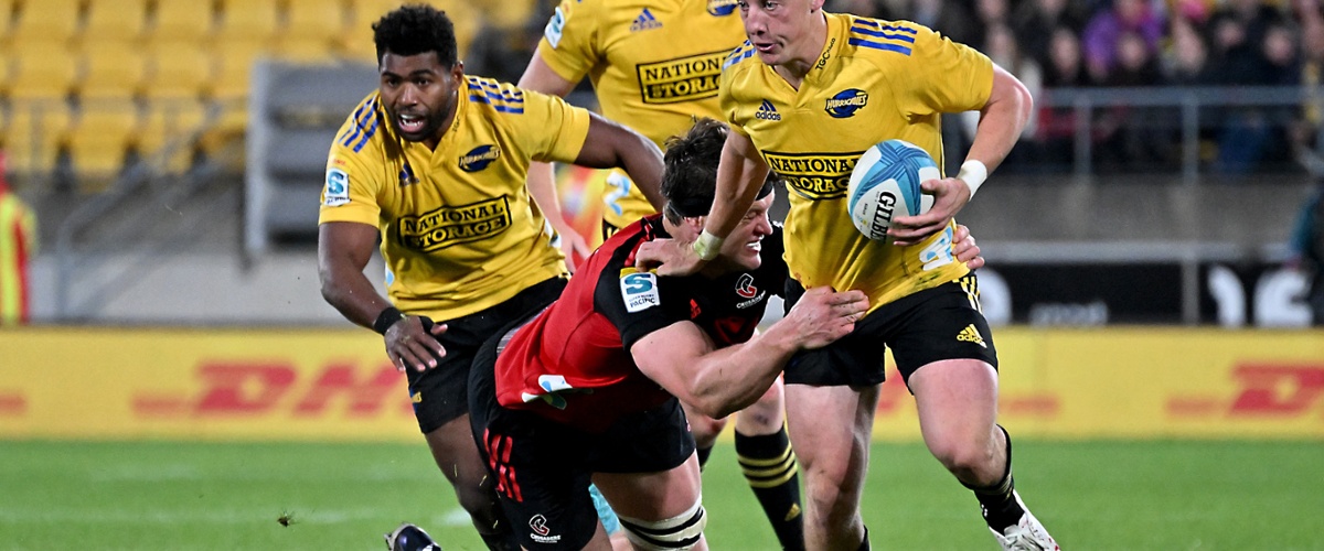Hurricanes sweep to Super Rugby win over Crusaders