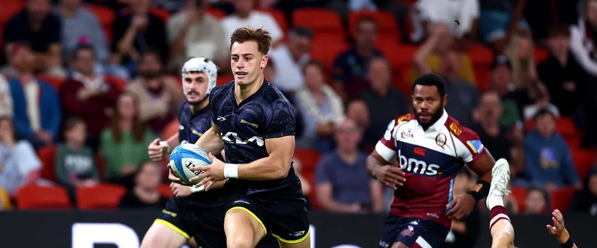 The Hurricanes are turning heads, but the Reds come into Saturday's clash on a roll of their own.